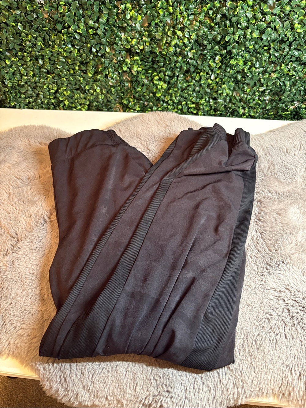 Athleta Black Performance Track Joggers Size 6